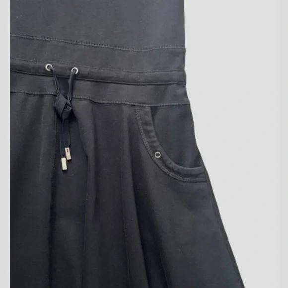 Spiegel Black V Neck Sleeveless Casual Dress with drawstring waist and pockets - Picture 4 of 6